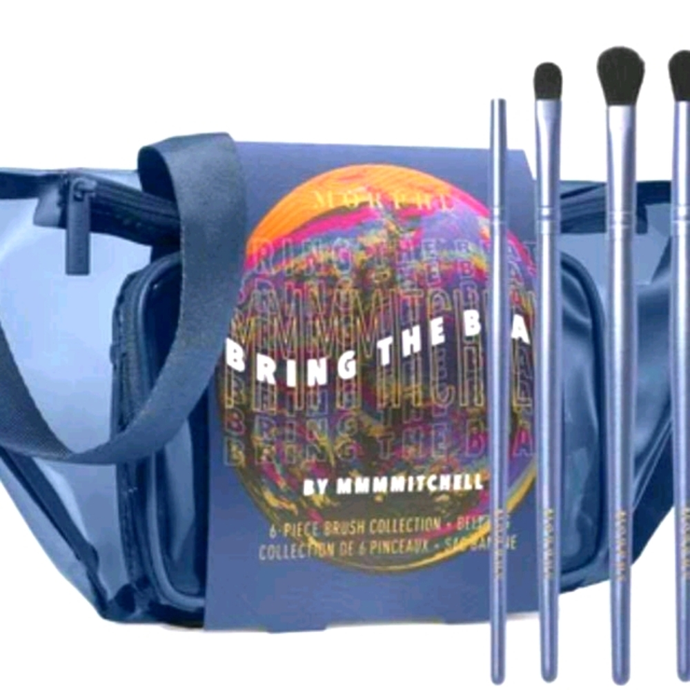 Morphe phanny pack and brush set